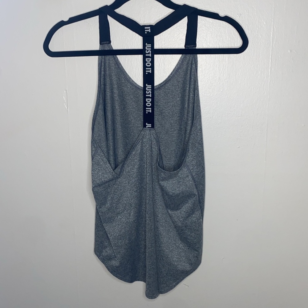 🪼Grey Nike Dri-fit workout top! - Picture 8 of 8